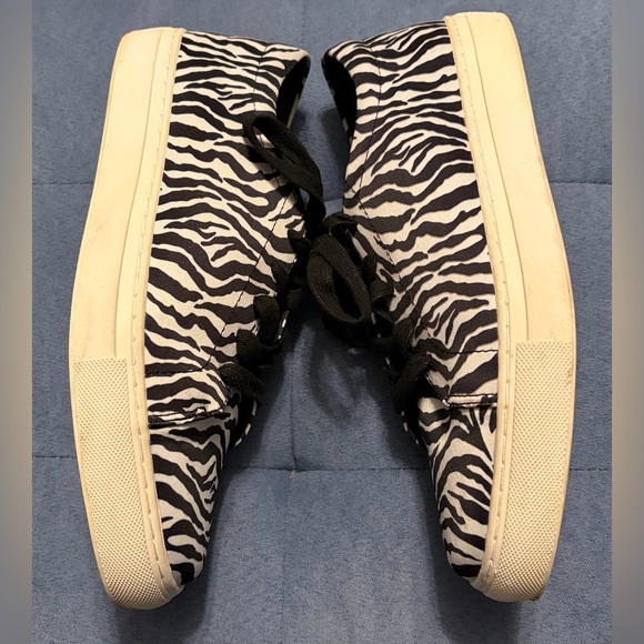 Women’s Size 8.5M Katy Perry “The Sprinkle” Zebra Print Sneakers - Picture 3 of 10